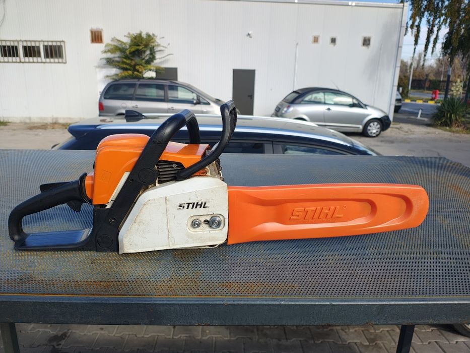Моторен трион Stihl 180