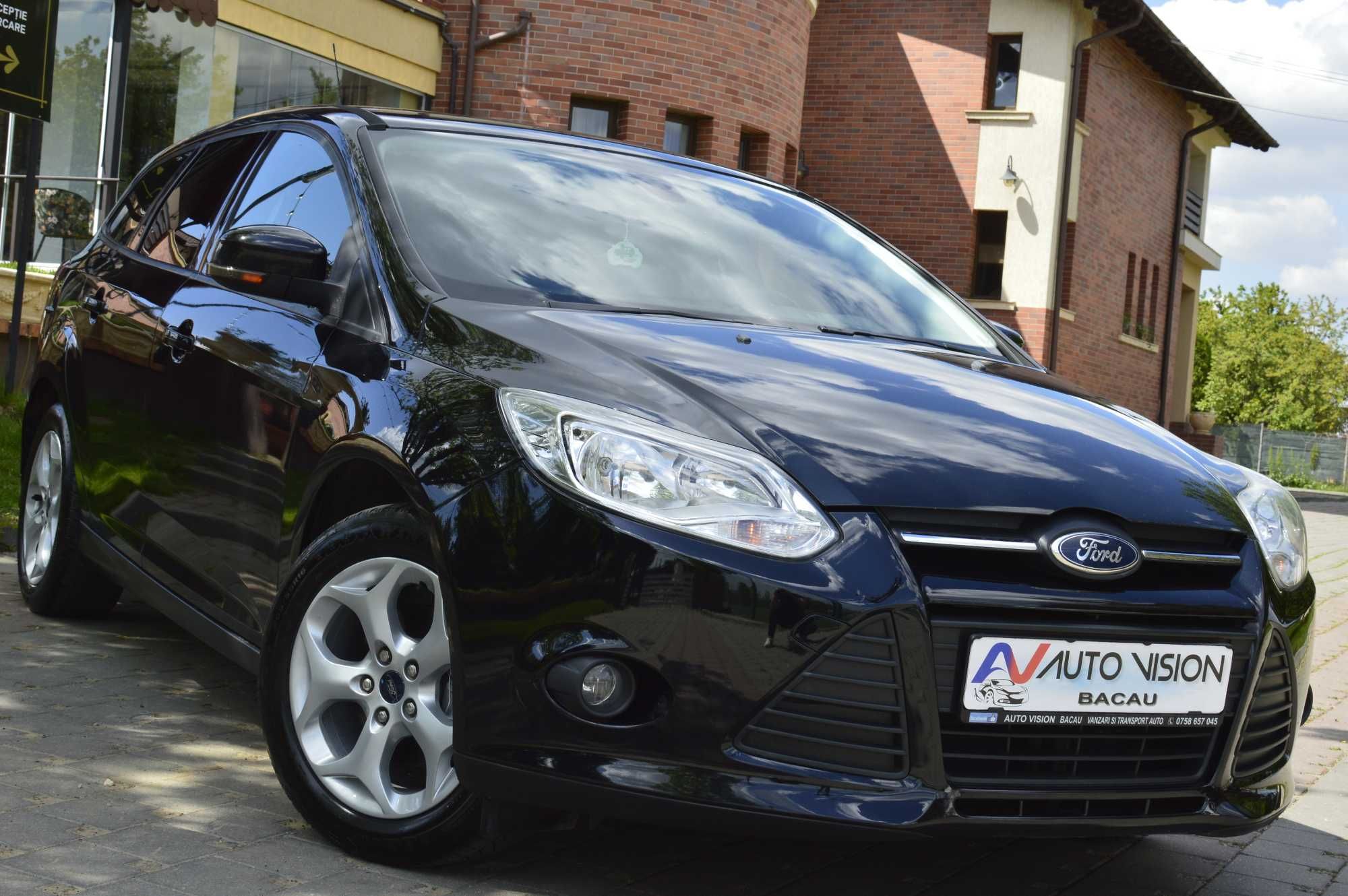 *RATE*Ford Focus 1.6clasic benzina 125cp 06/2011 EURO5 climatronic top