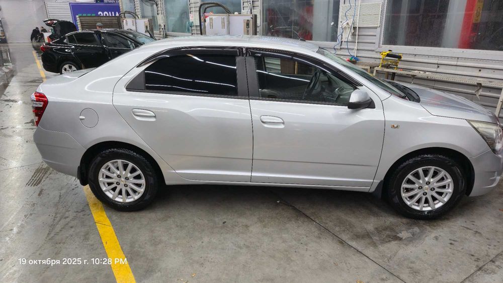 продается Cobat 2014 АТ 4я поз серебристый 70 100 пробег