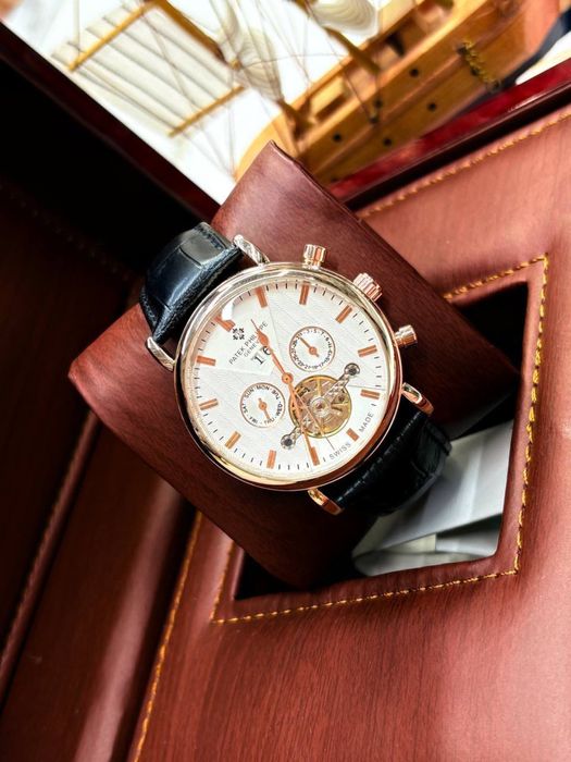 Механические часы Patek