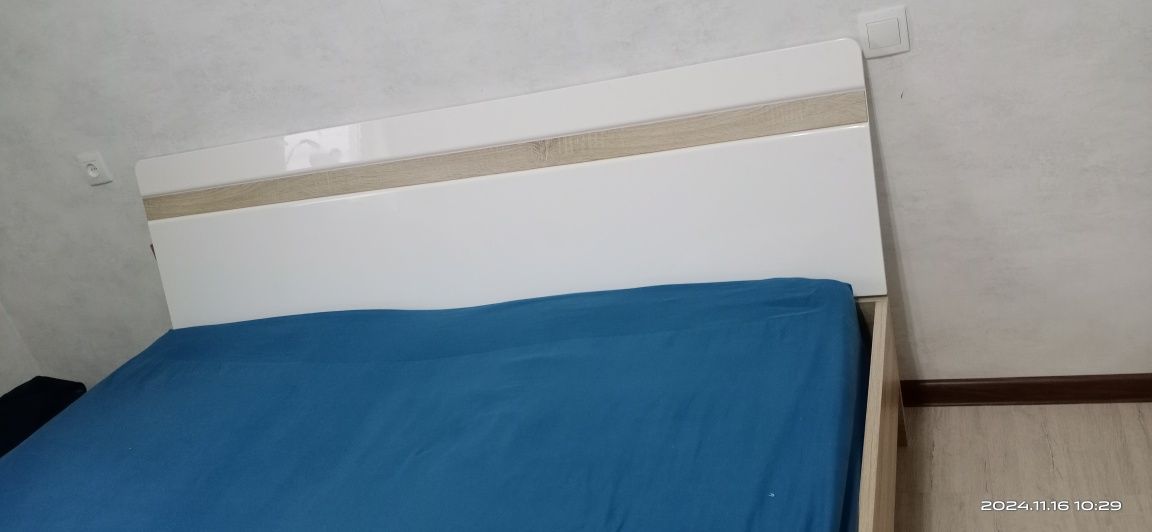 Продам кровать 2х спальную