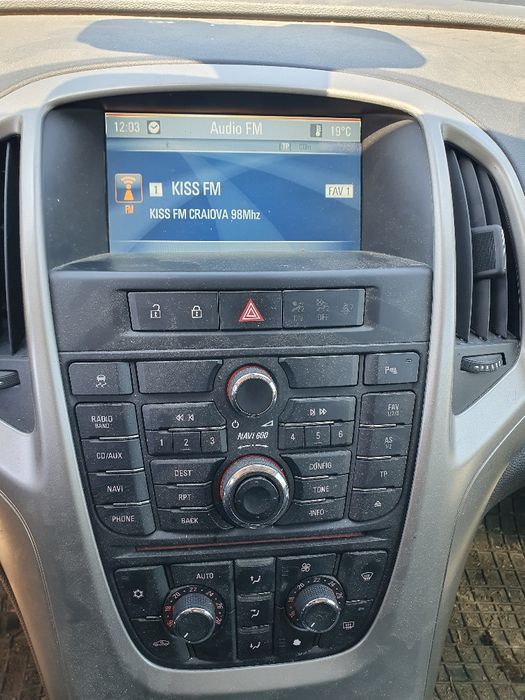 Motor astra j a17dtr și.alte piese disponibile