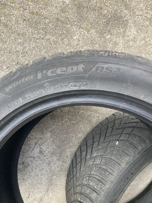 Hankook 225/50/17 DOT 4622 зимни гуми