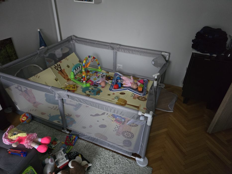 Tarc de joaca bebelusi. Dimensiune 150 x 180 x 65