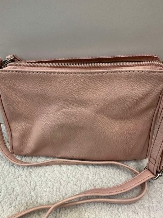 Нова дамска чанта с дълга дръжка