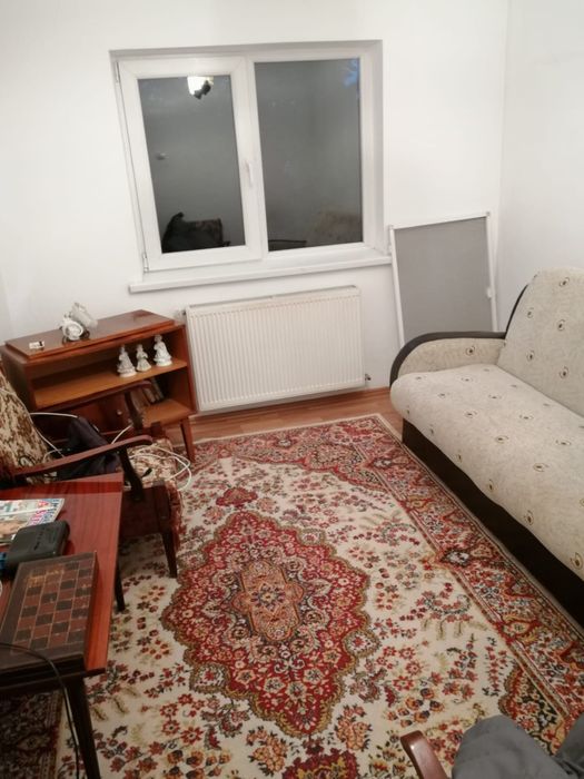 Apartament de inchiriat - zona Materna