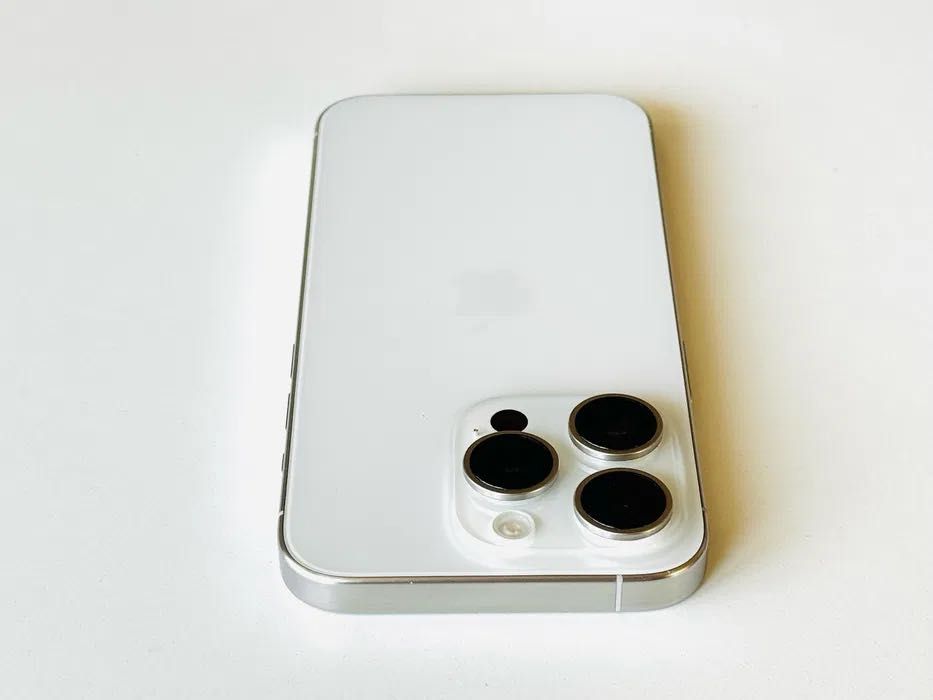 НОВ! Iphone 15 Pro 128GB White Titanium 100% Батерия! Гаранция 6 мес
