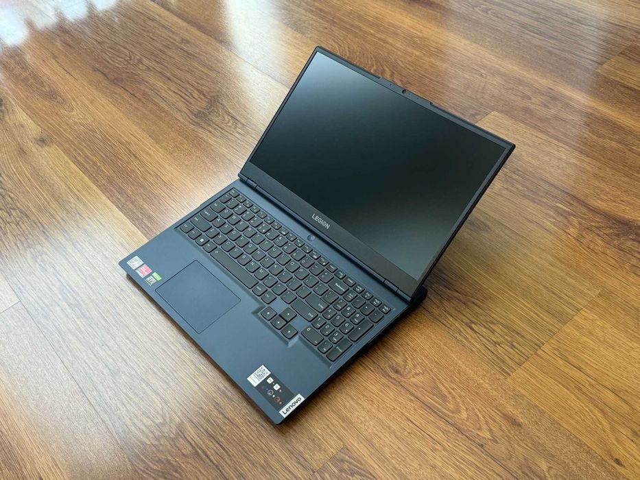 15.6' 2.5K 165Hz Ryzen 7 5800H Lenovo Legion 5 Nvidia RTX 3060 6GB