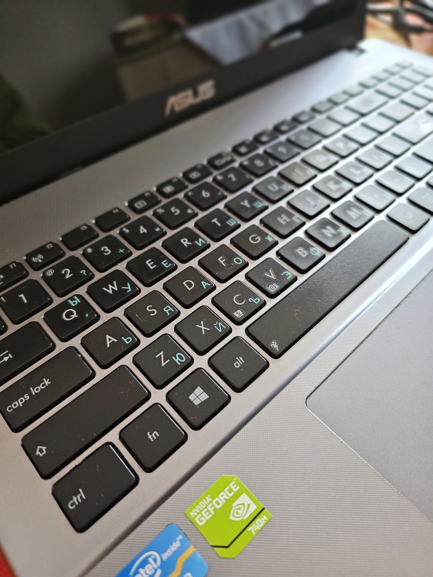 Промоция Asus X550VB i3 перфектен КАТО НОВ