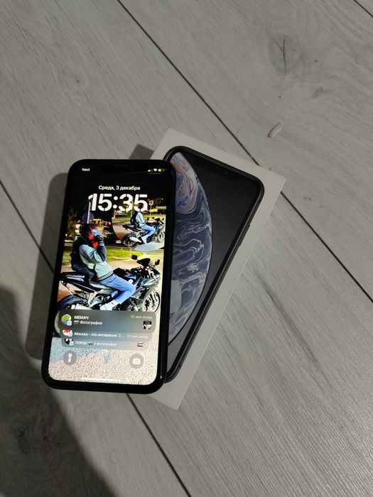 Айфон хр 64  продам