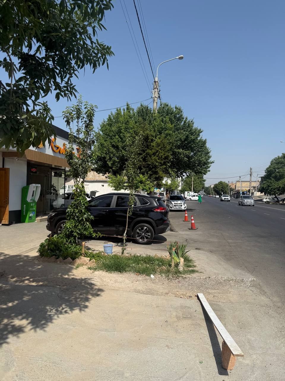 Нежилое помещение 200м2 в доль дороги срочно
