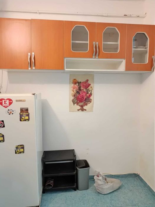 Închiriez garsonieră