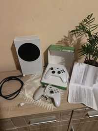 Xbox Series S, FC24 и два контролера