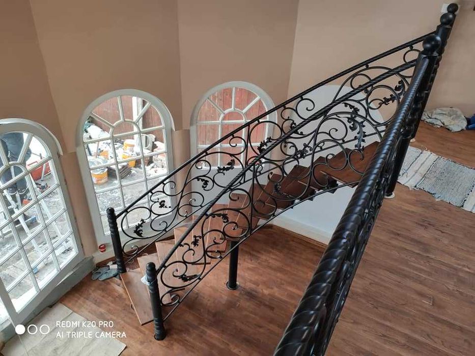 scari interioare si exterioare din fier forjat