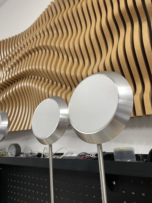 Sateliti bang olufsen beolab 14 sau beoplay s8 cu suporti