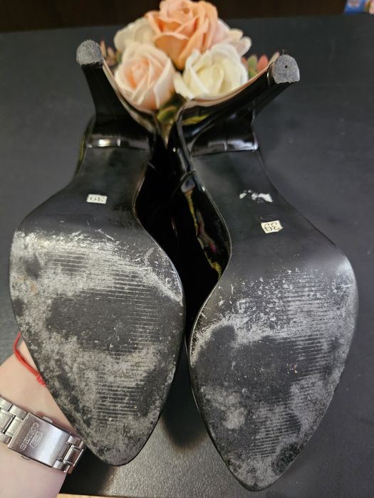 Pantofi femei din piele lăcuită nr 39