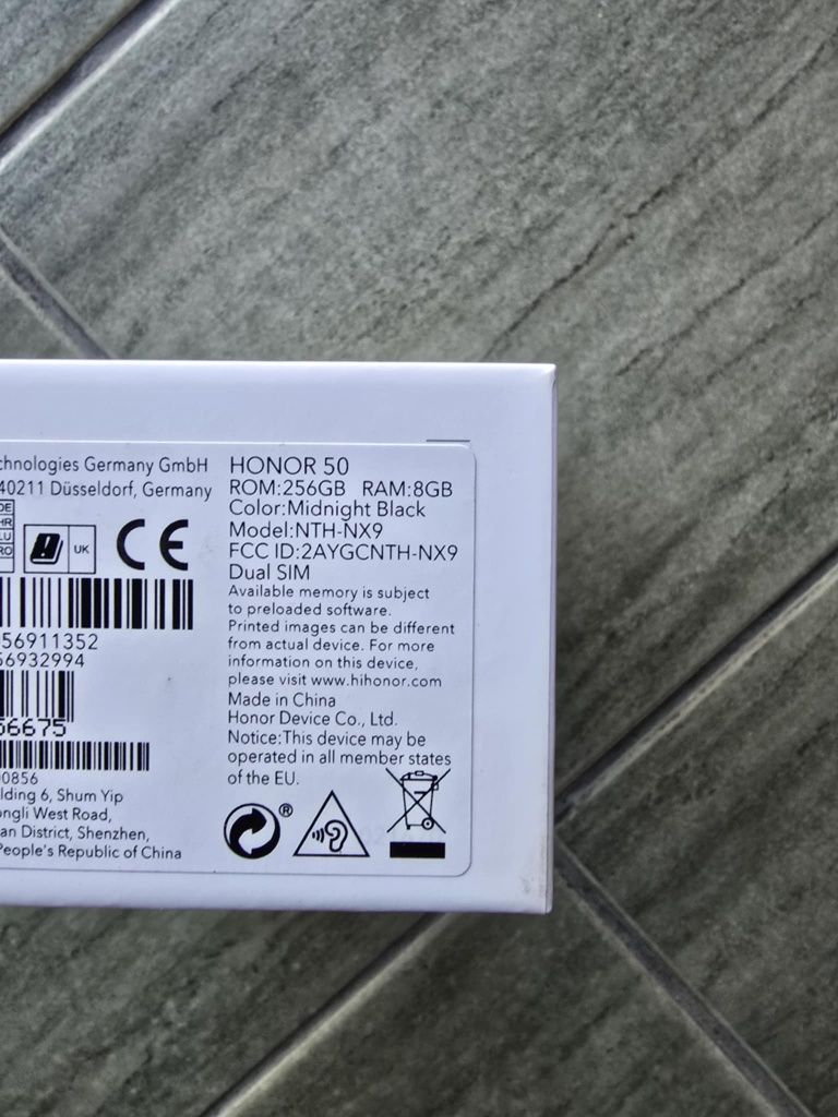 Продавам телефон Honor 50
