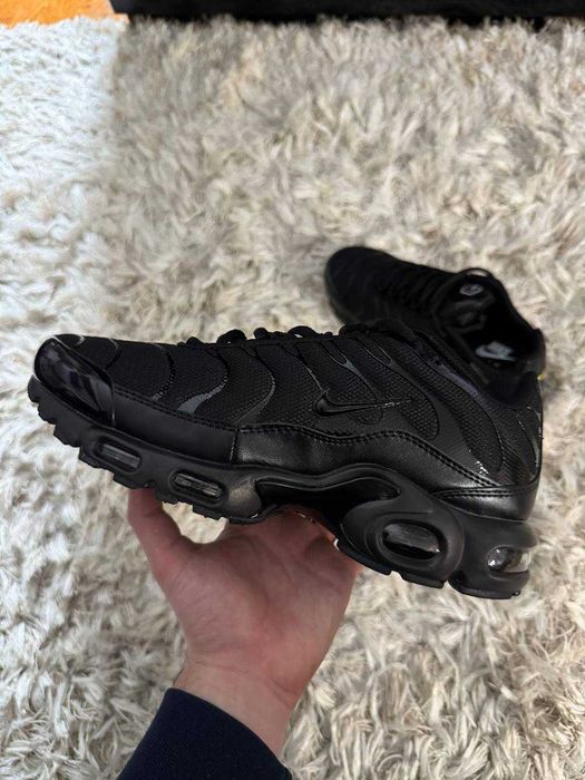 Nike Air Max Plus TN Triple Black