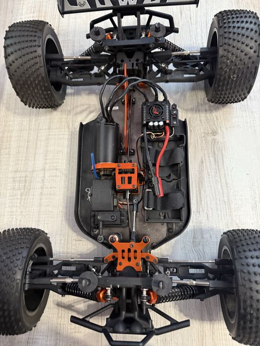 Automodel HPI trophy truggy flux