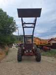 Tractor cu încărcător frontal internațional 844s 4x4
