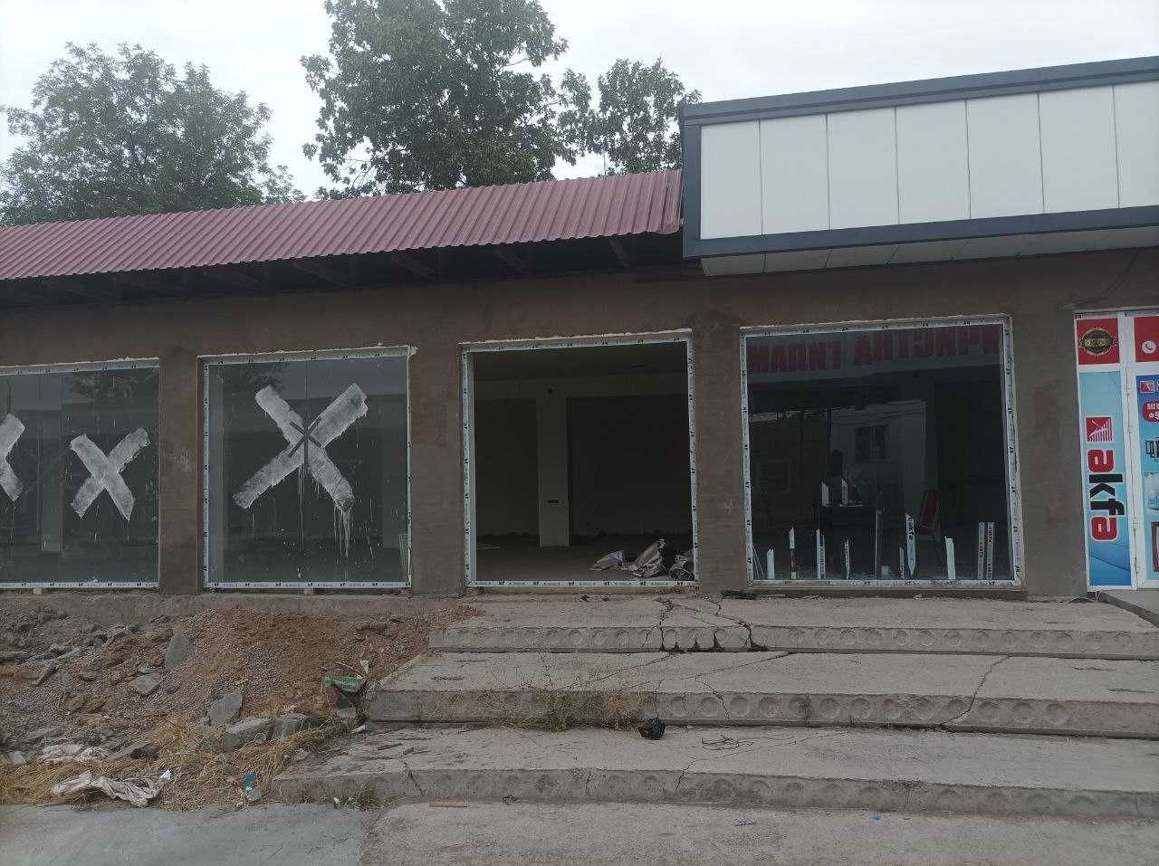 Toshkent viloyati, Ohangaron shahrida savdo dokon binosi sotiladi