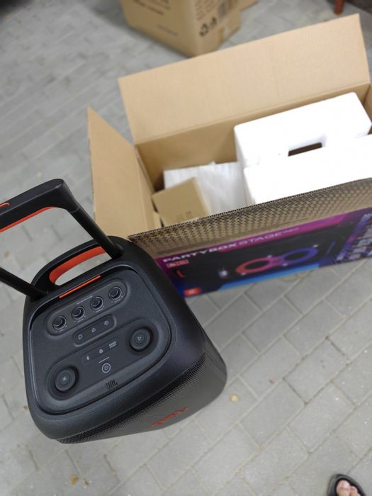 JBL PARTYBOX 320 nefolosită plus husă cadou