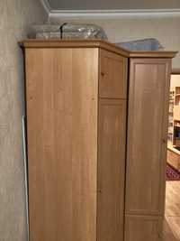 Шкаф угловой для хранения одежды