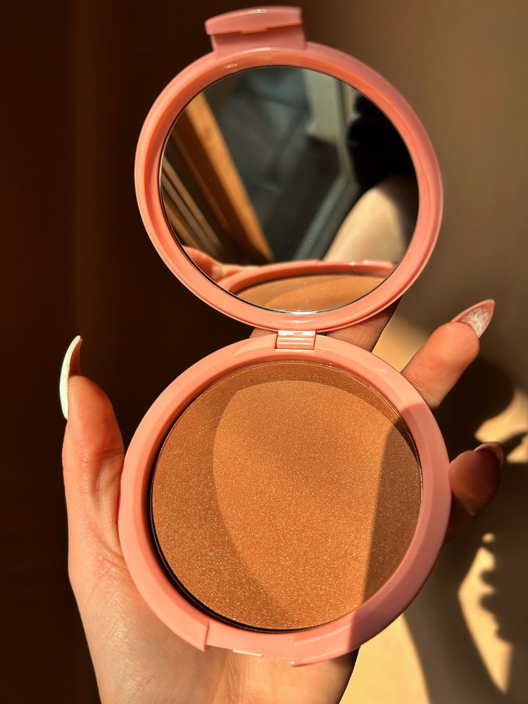 Бронзант за лице и тяло/ ILLUMINATING BRONZER