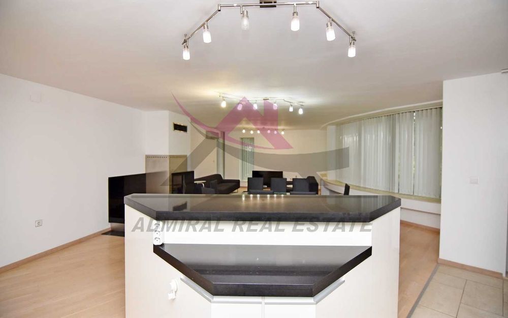 Продава се Четиристаен апартамент в Варна, Бриз - 182 кв.м за 2106 €/кв.м - Снимка #3