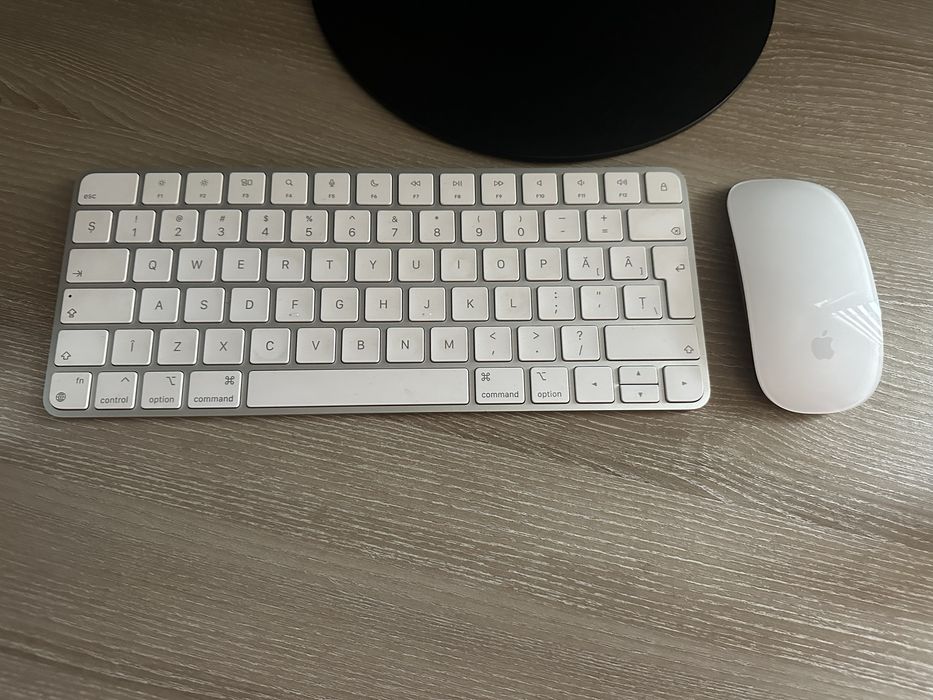 Vand Mac mini M1 256gb 2-3 ori folosit