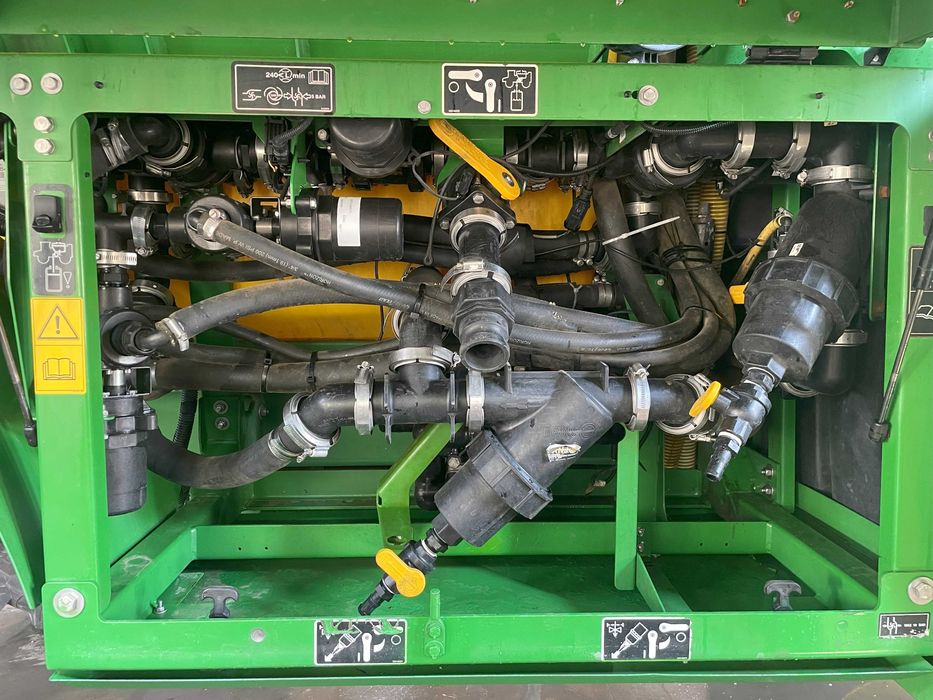 Sprayer John Deere R4040i