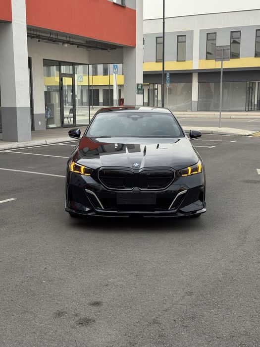 Bmw i5 35L Standart 2024 22min yurgan Kraskasi tozza
