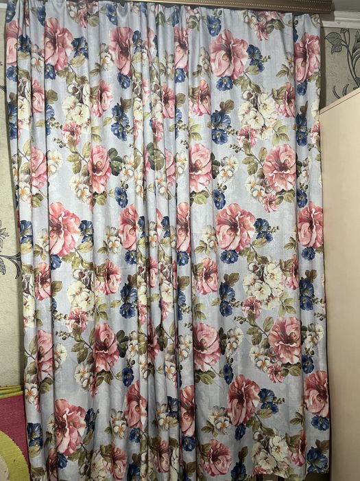 Продам шторы короткие для спальни или кухни