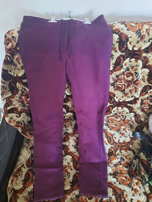 Pantaloni mov strech