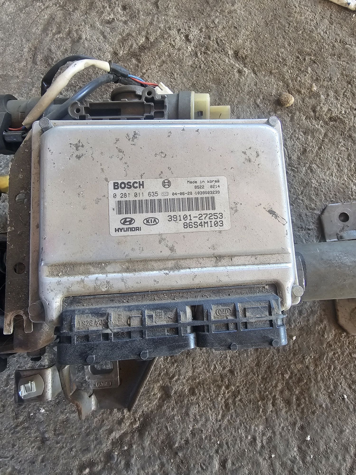 Kit pornire Calculator motor(ecu) hyundai sante fe 2.0 crdi cod 39101-