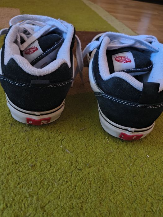 Vans knu skul mărimea 45