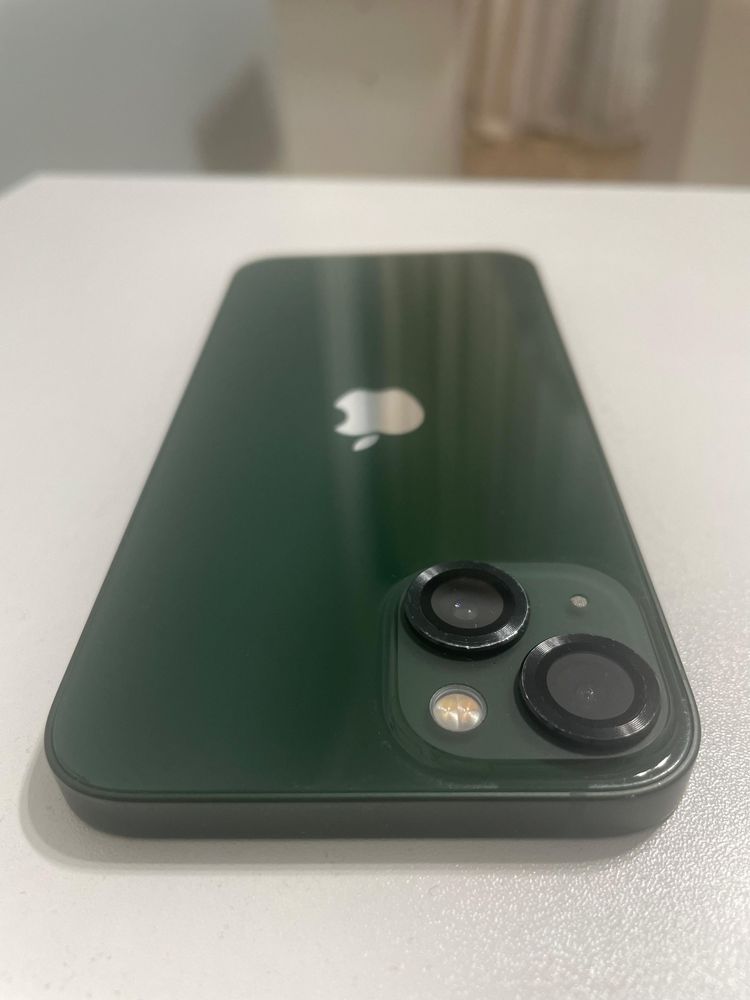 IPhone 13 в идеальном состоянии