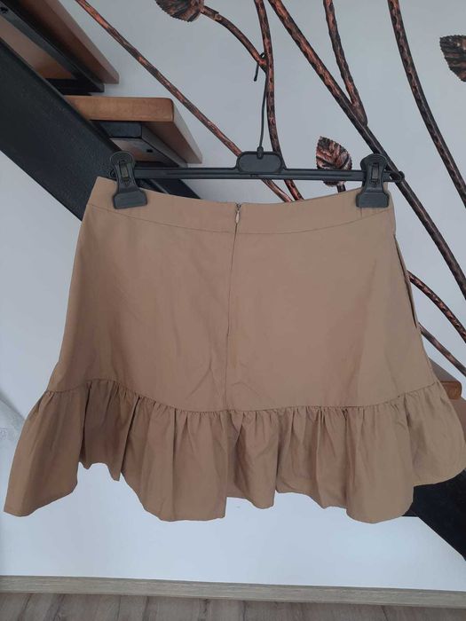 Fusta cu volănașe, marimea S