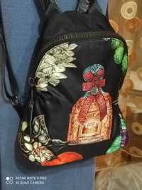 Женский стильный рюкзак с рисунком духов