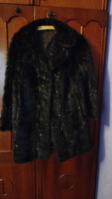 Haina nurca maro inchis