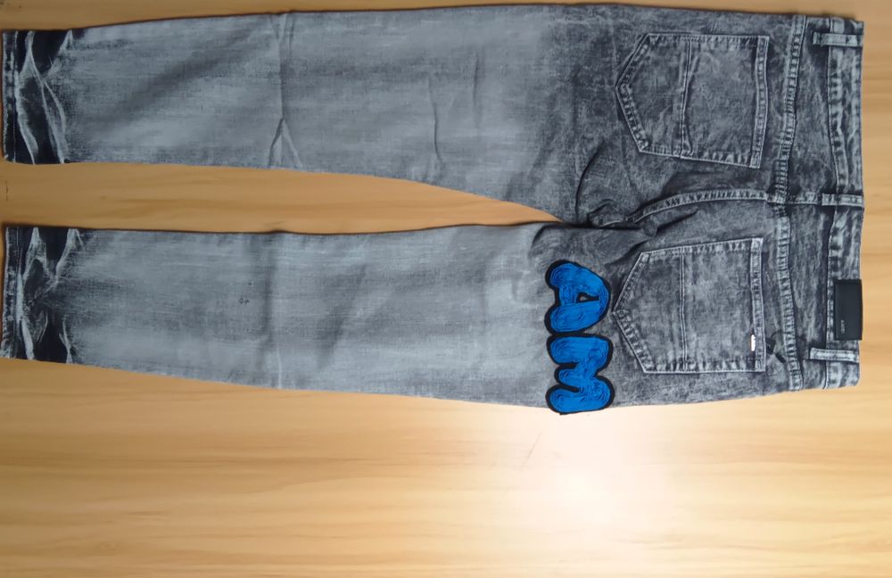 Blugi amiri