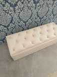 Vând bancheta,Bancuta Chesterfield Catifea crem,(bej spatiu depozitare