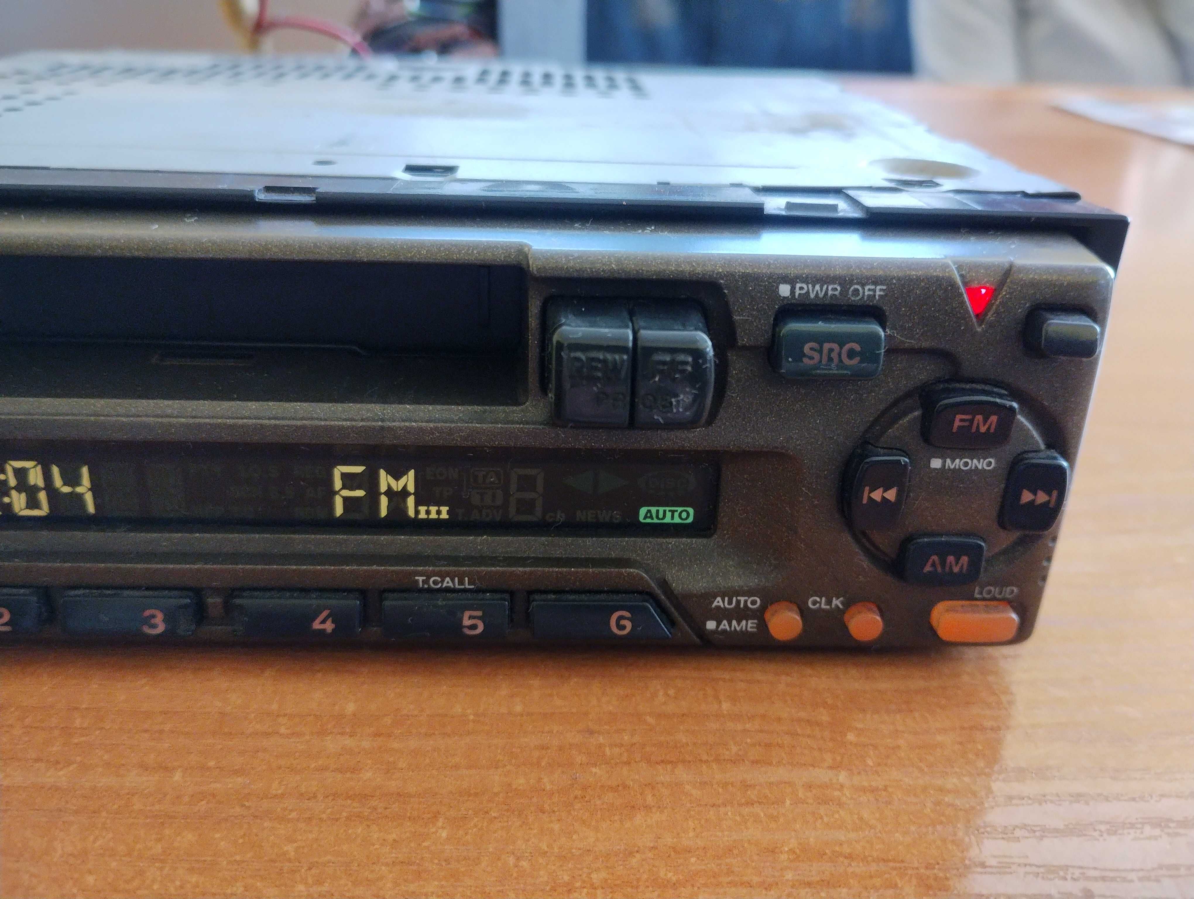 ,,Kenwood'' - радиокасетофон