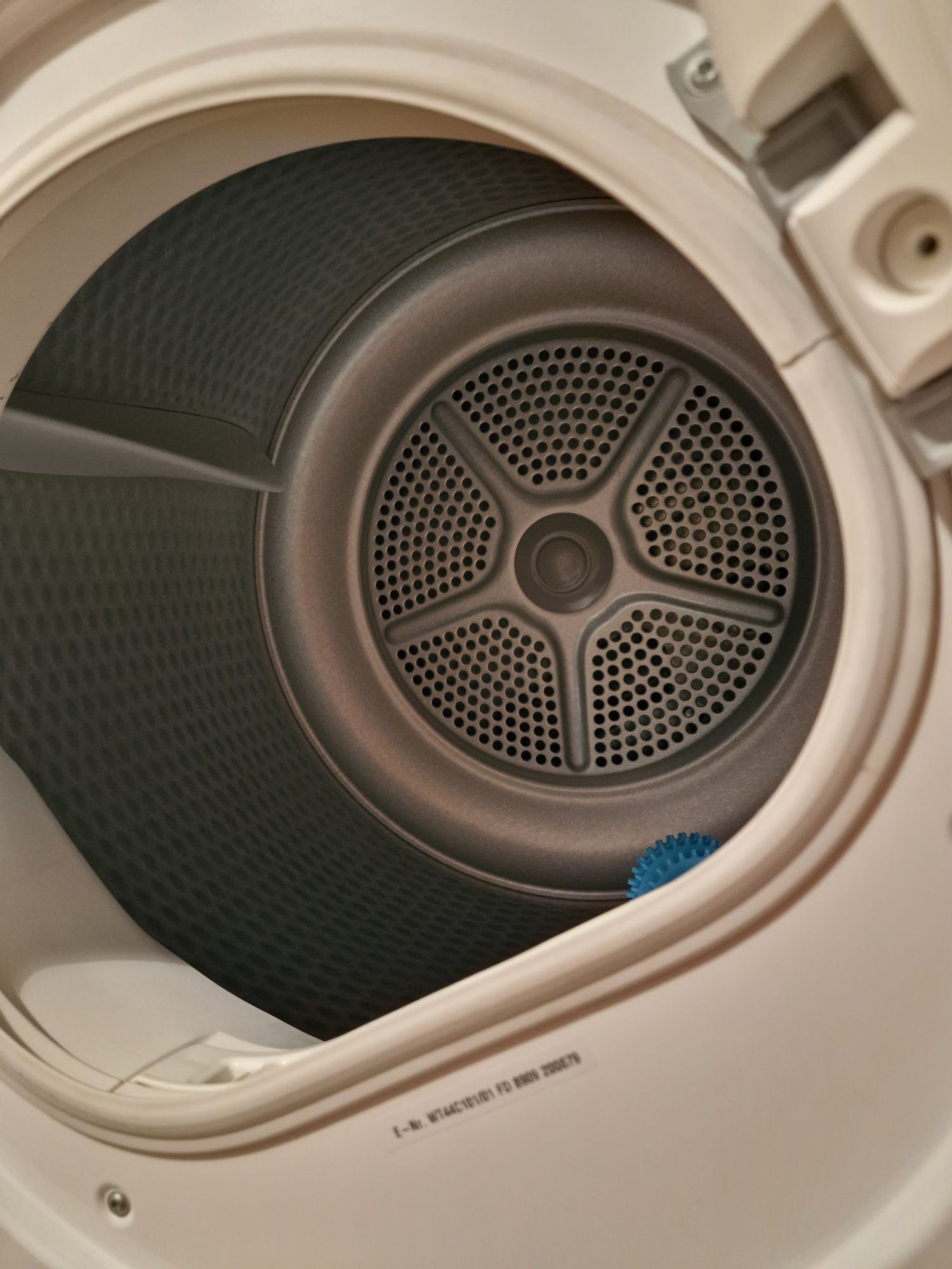 Сушилня за дрехи Siemens c4410