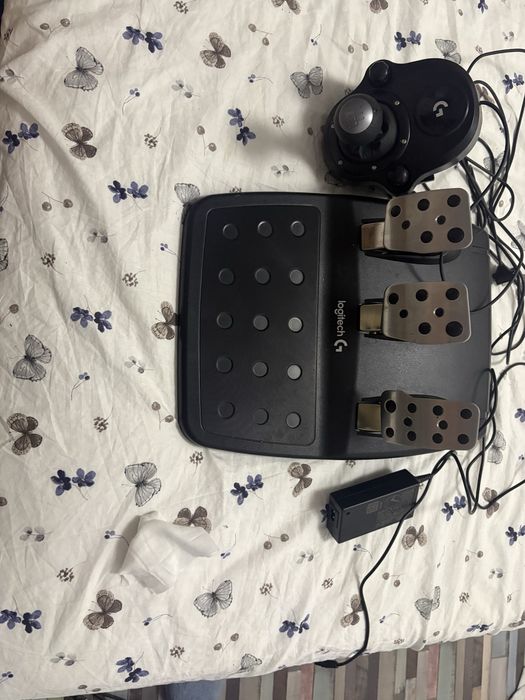 Playstation 4 pro + logitech G29