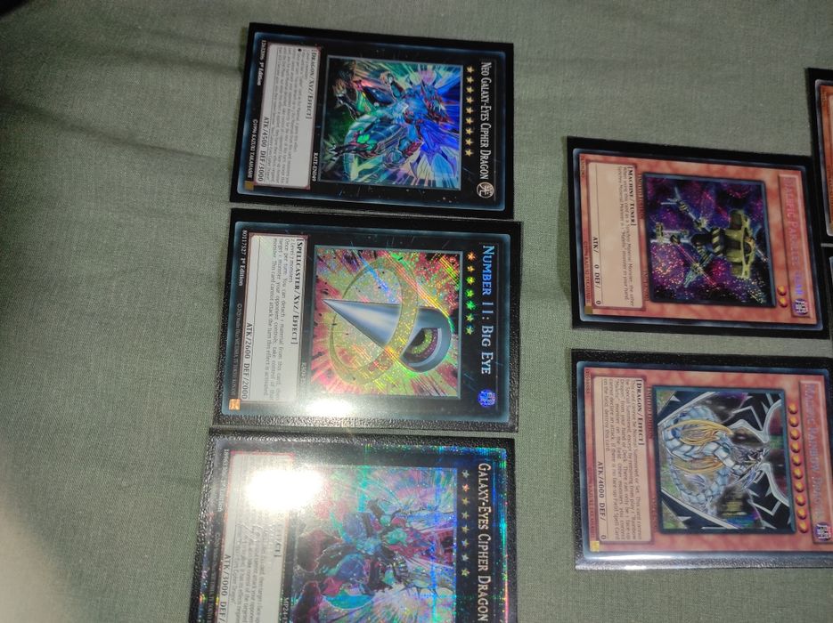 Cărți cartonașe Yu-gi-oh yugioh