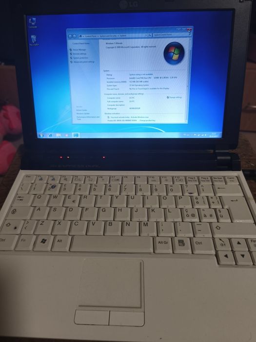 Vând Laptop lg A1