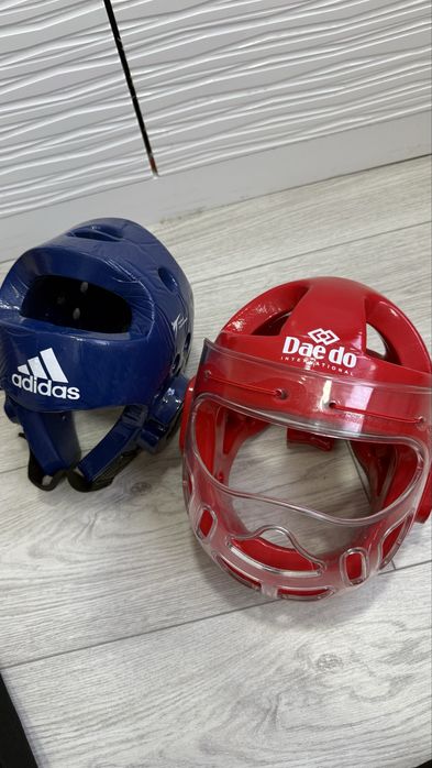 Шлем для карате и других единоборств