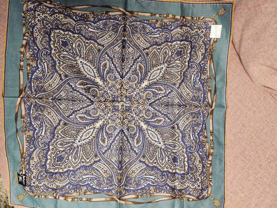 Esarfa Burberry originala