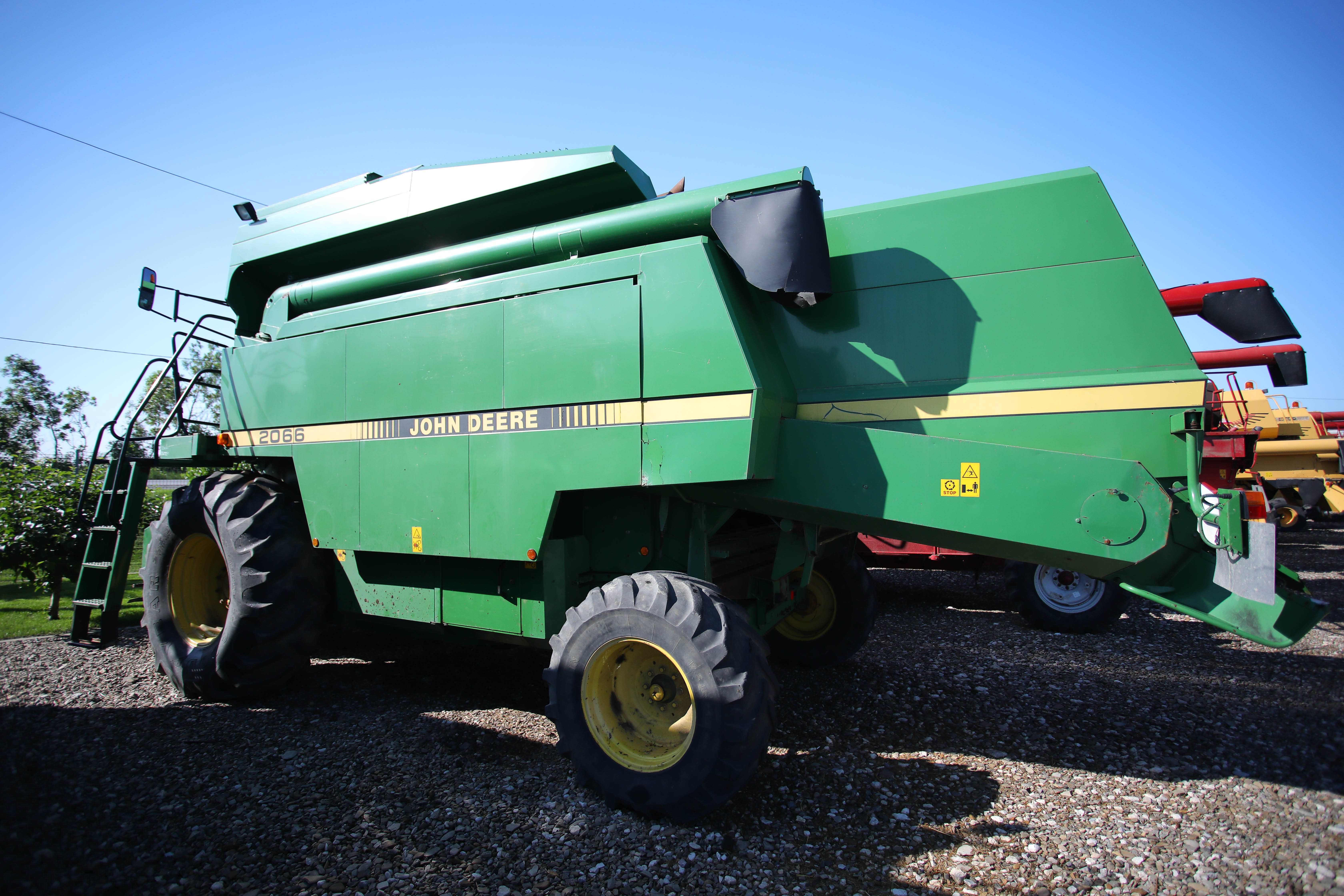 Combina John Deere 2066